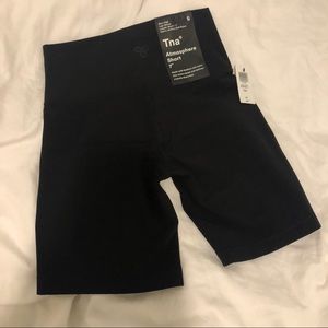 Aritzia TNA Atmosphere Shorts